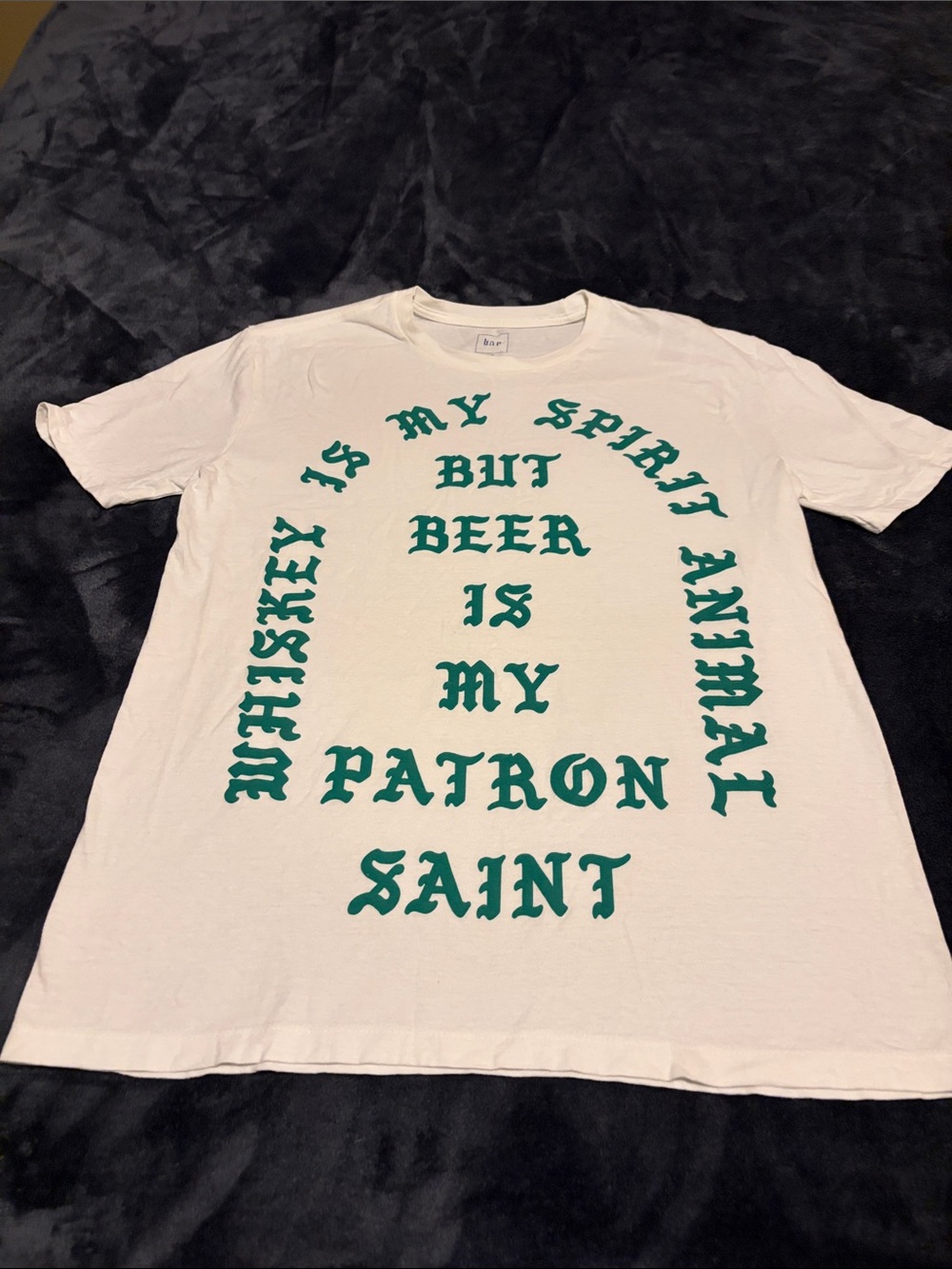 Men’s Gap Vintage T Shirt Small whiskey is my spirt Animal But Beer is my patron